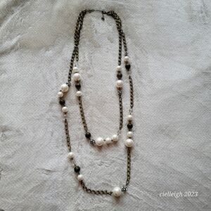 💥4 for $25💥 Avon Double necklace